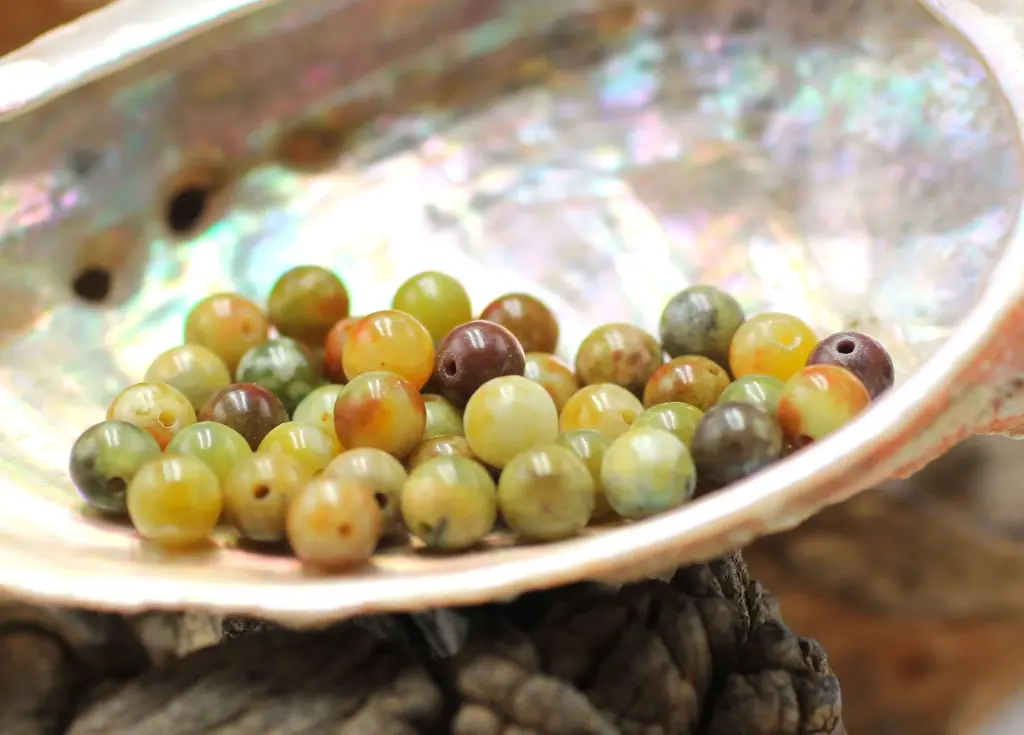 Perle 6mm en Serpentine de Chine