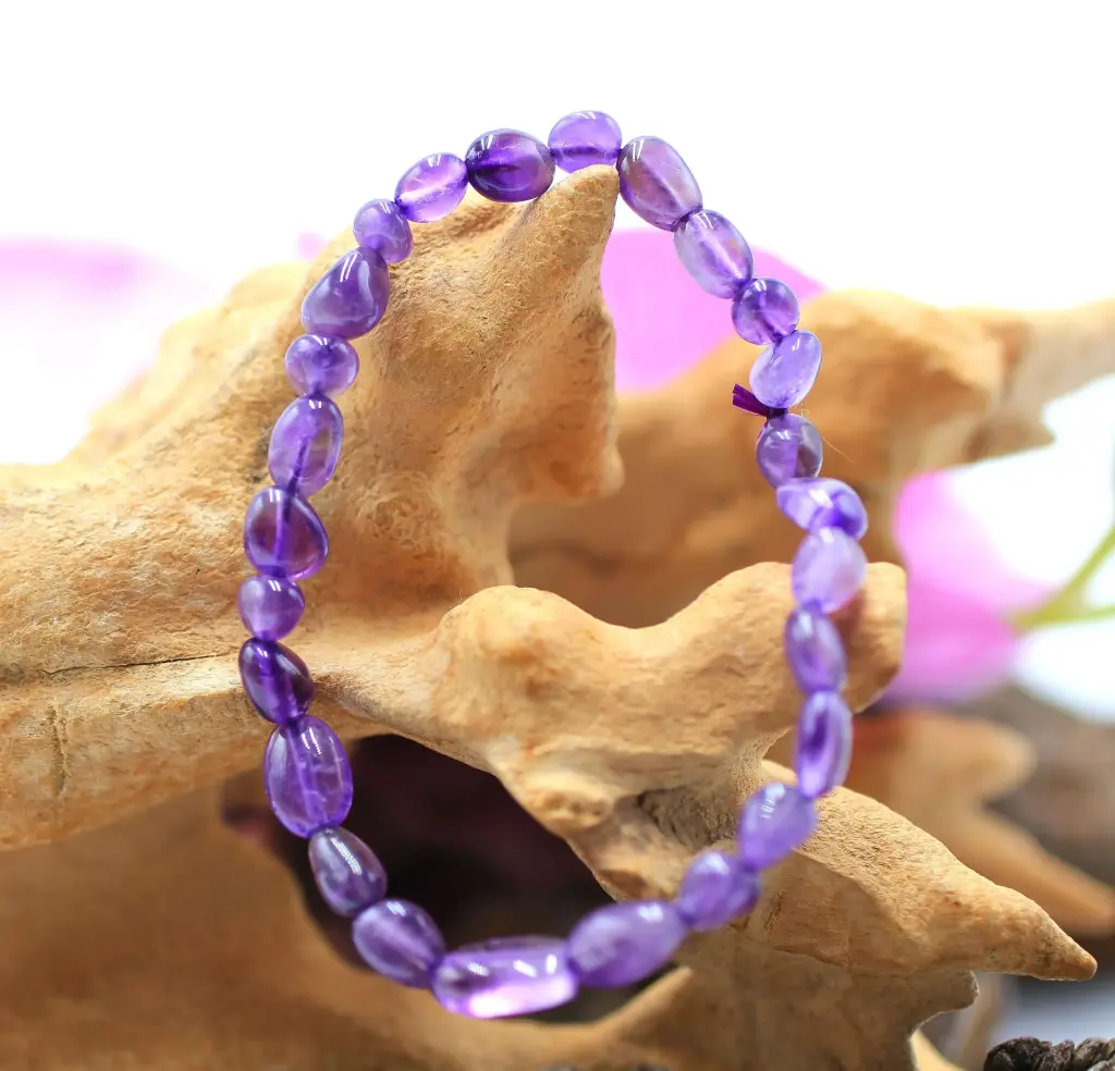 Bracelet en perles asymétriques en Améthyste