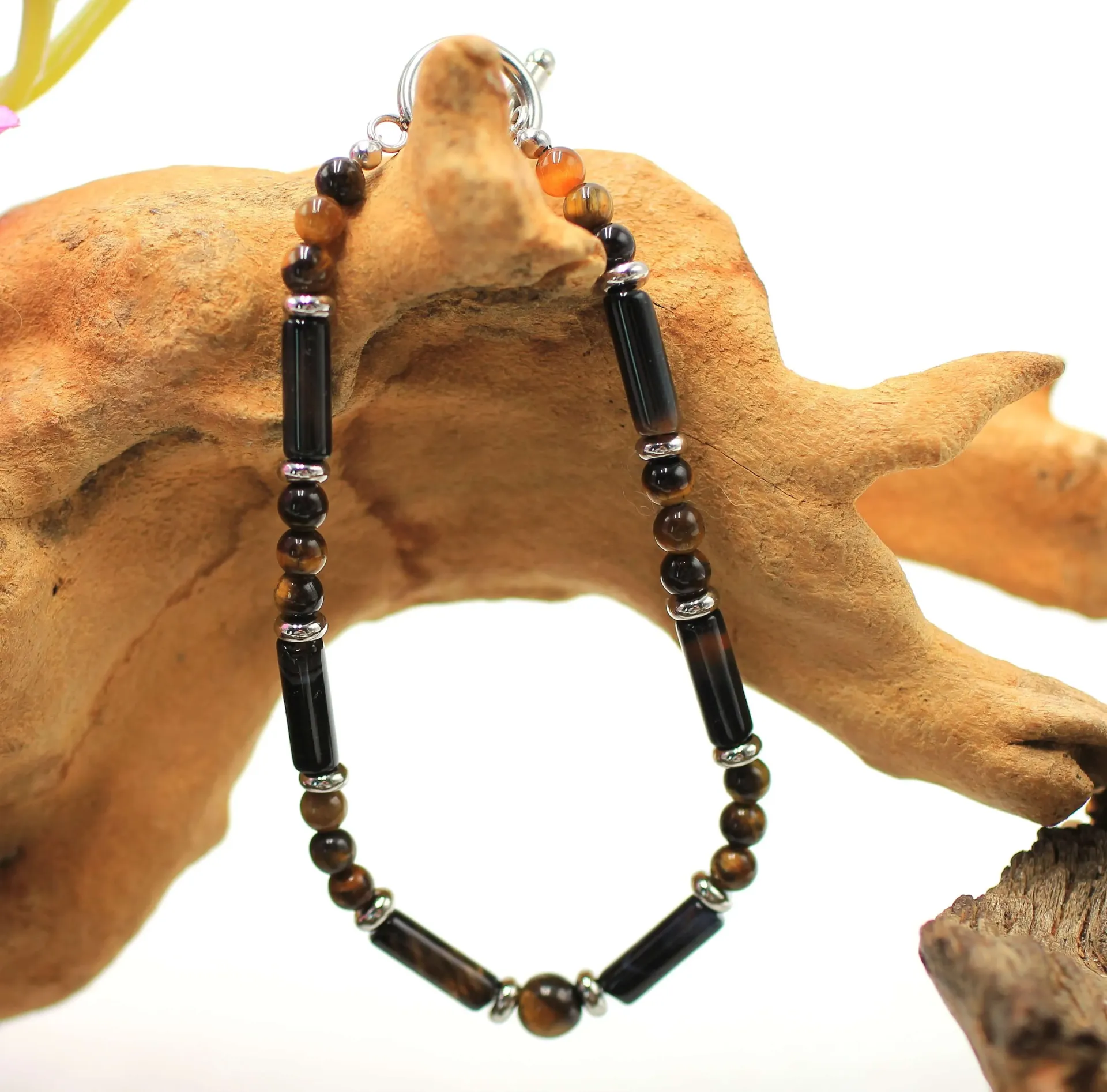 Bracelet en perles cylindriques 4mm en Onyx noir et 4mm en Œil de tigre