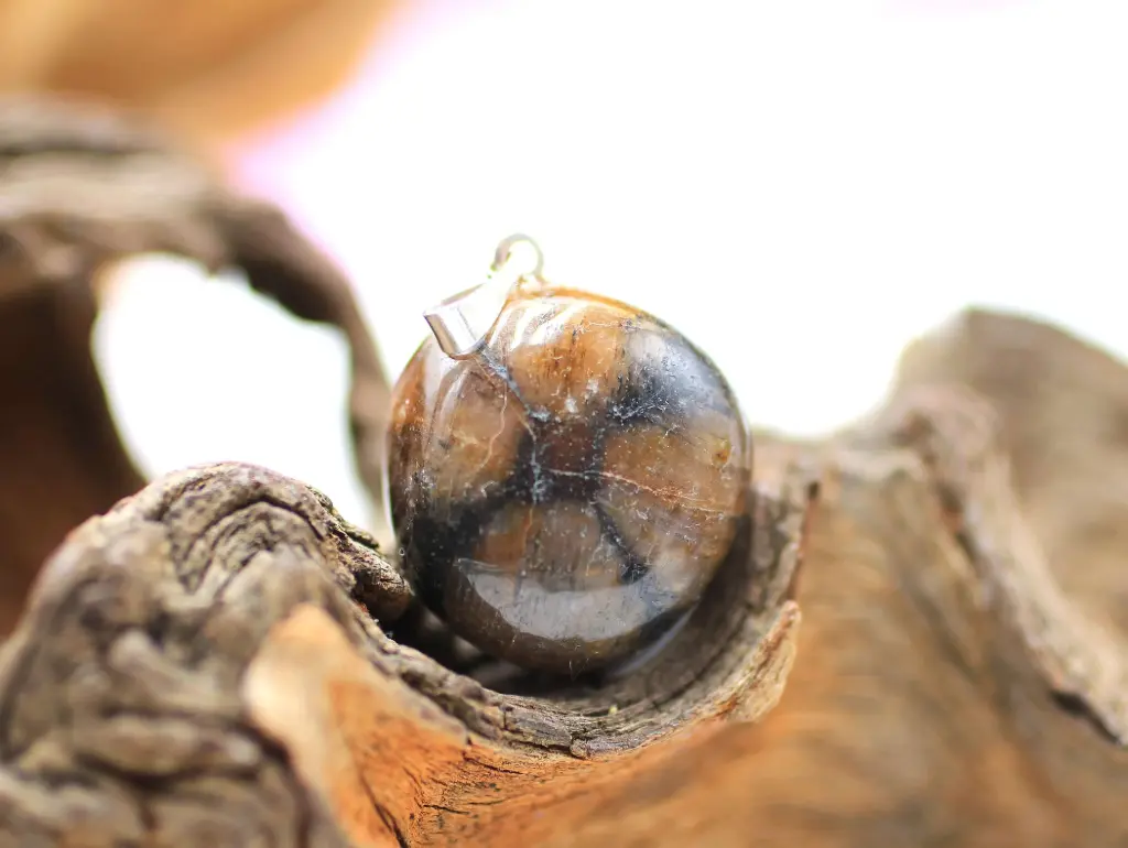 Pendentif en Chiastolite (Andalousite)