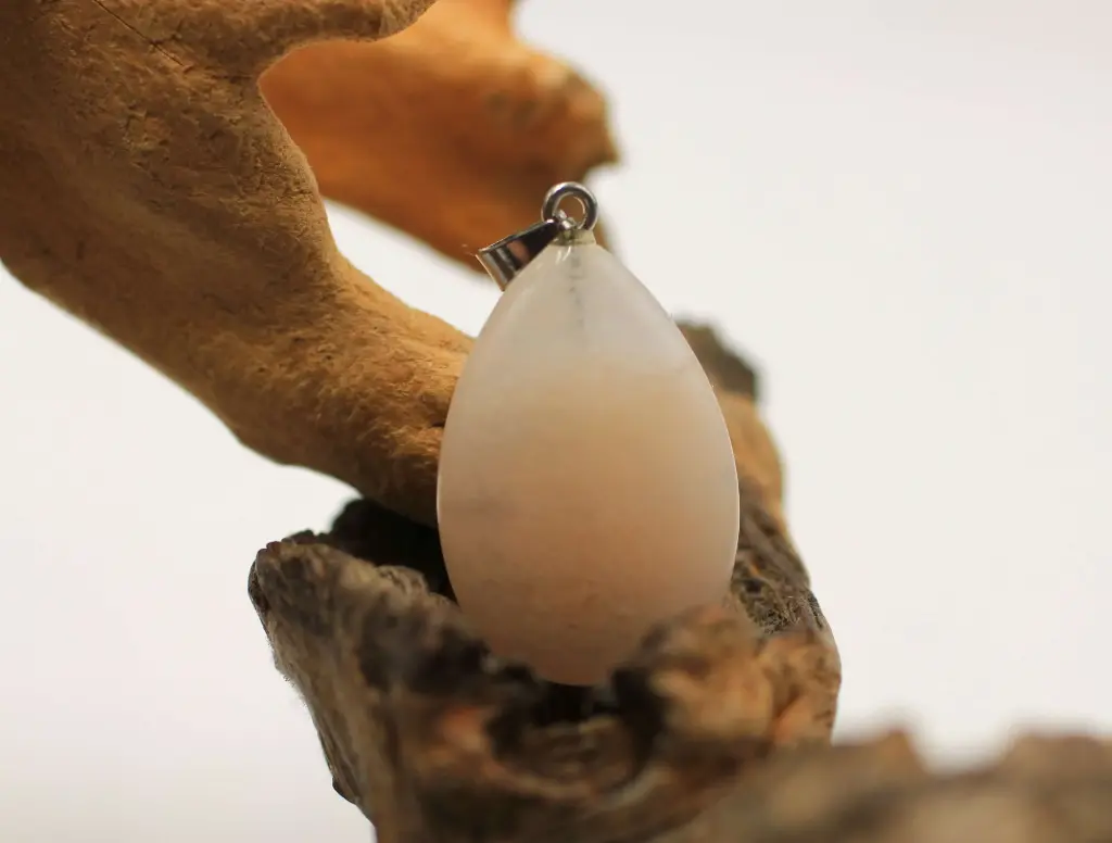 Pendentif goutte en Aventurine rose