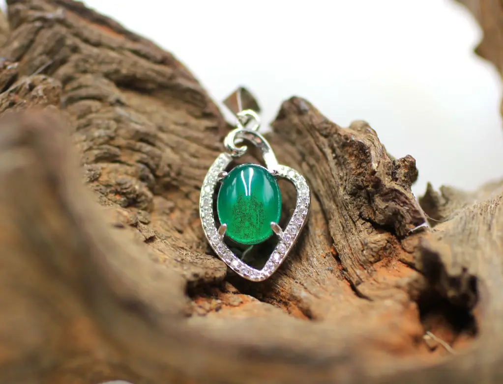 Pendentif en argent 925 et en Chrysoprase