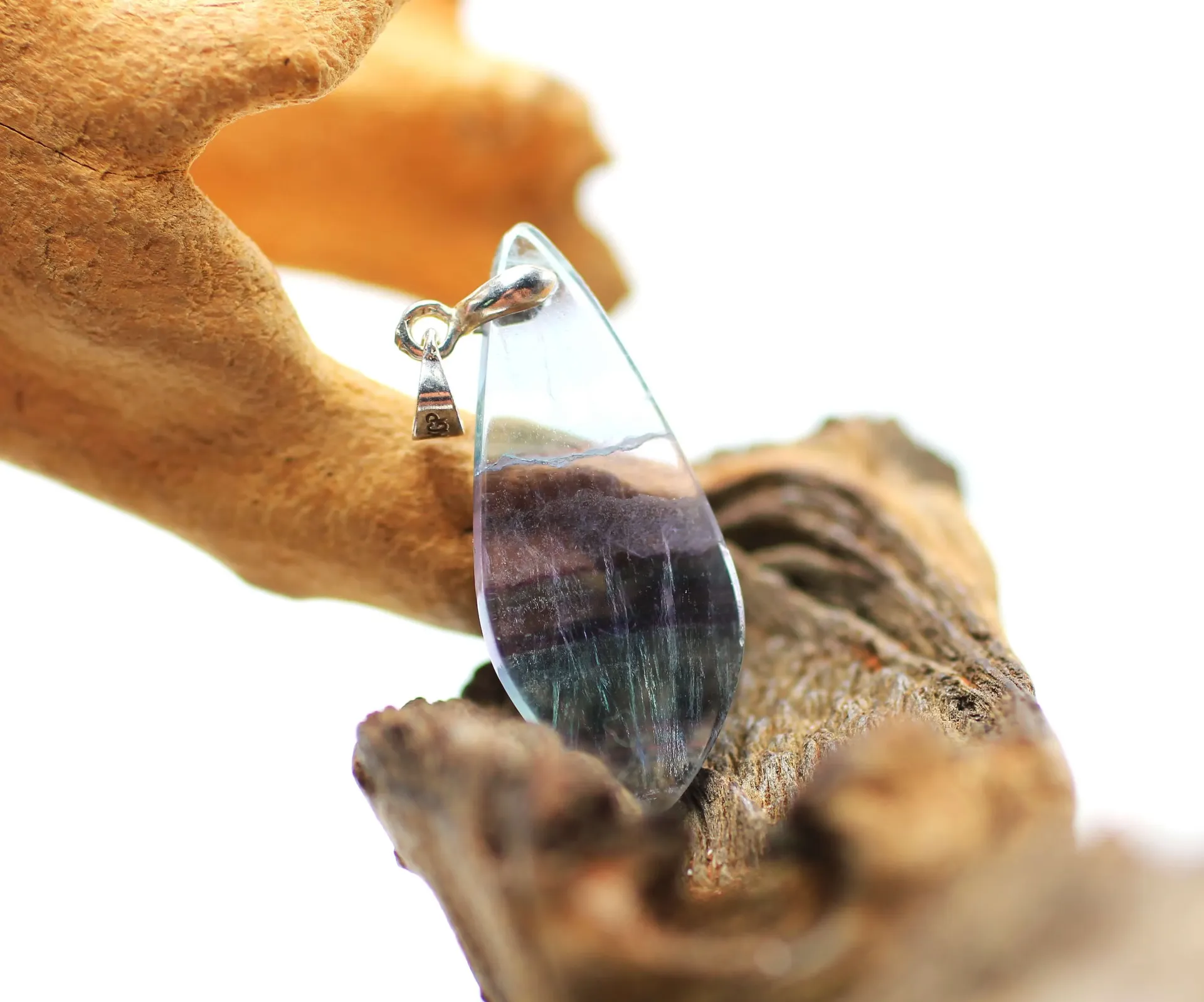 Pendentif en Fluorite arc-en-ciel