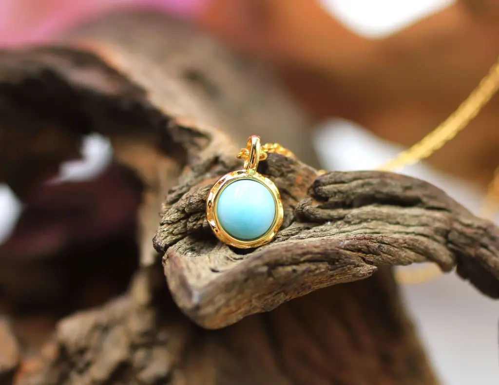 Collier en Argent 925 (plaqué or) et en Larimar