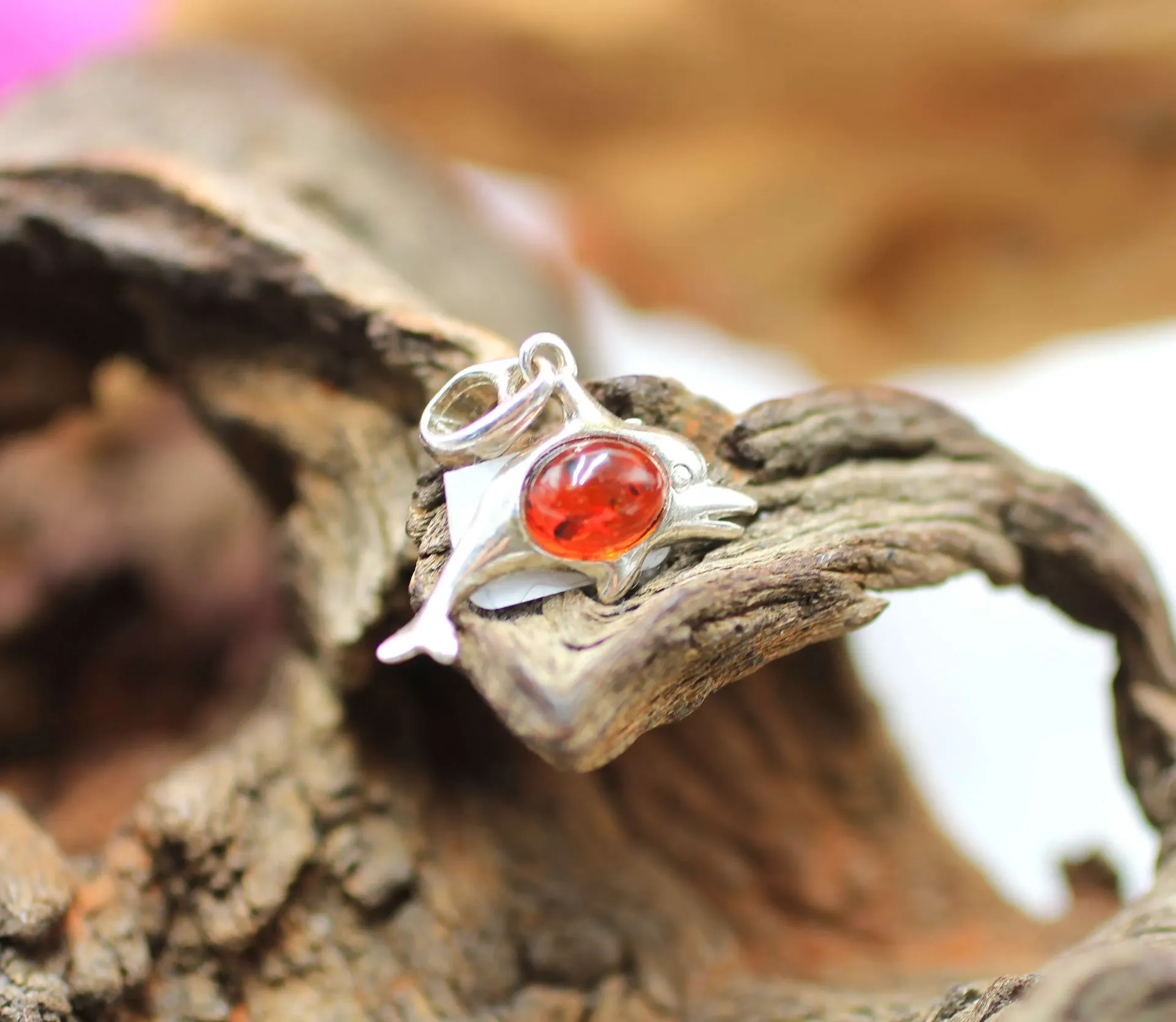 Pendentif dauphin en Argent 925 et Ambre