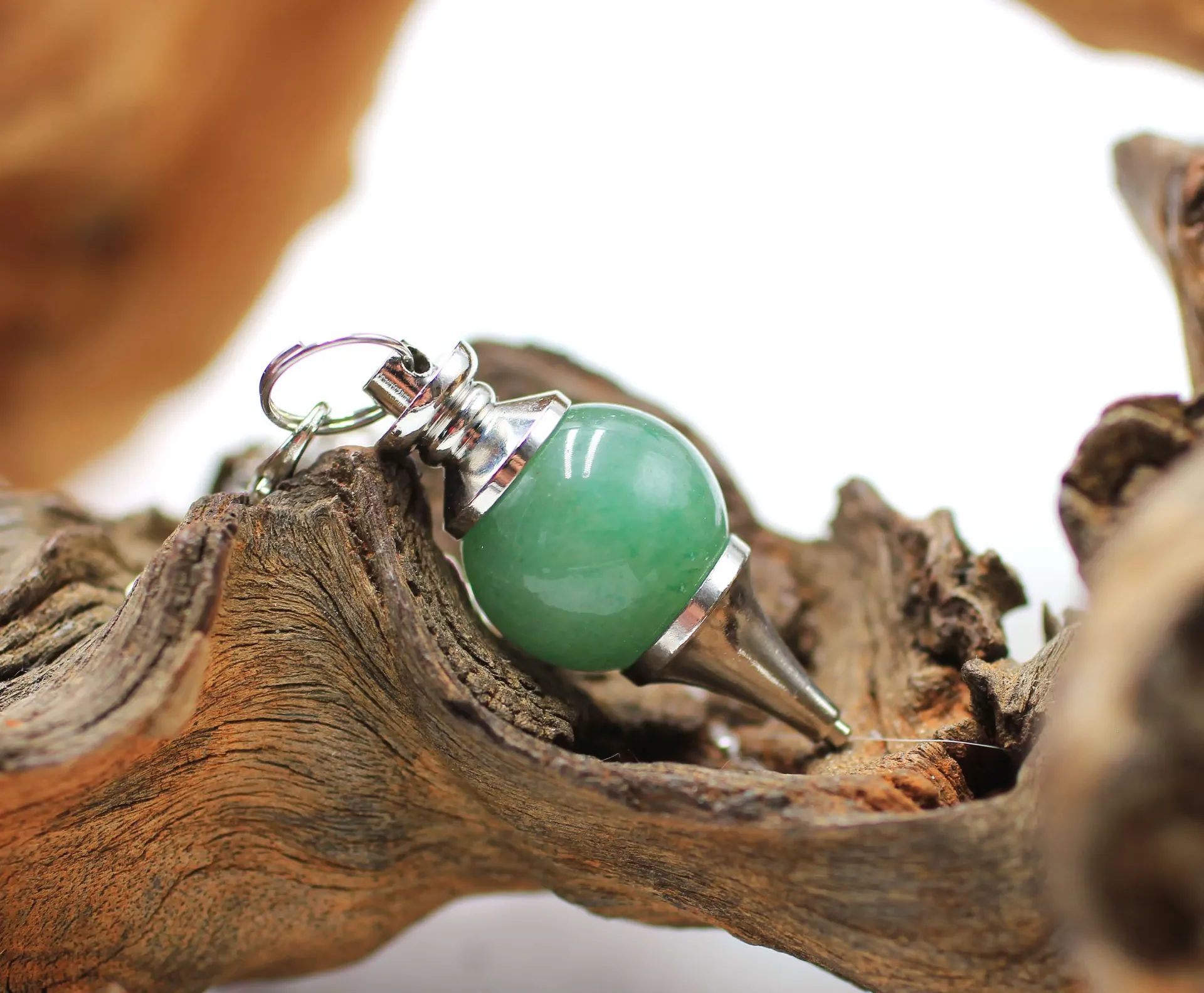 Pendule sphérique en Aventurine verte