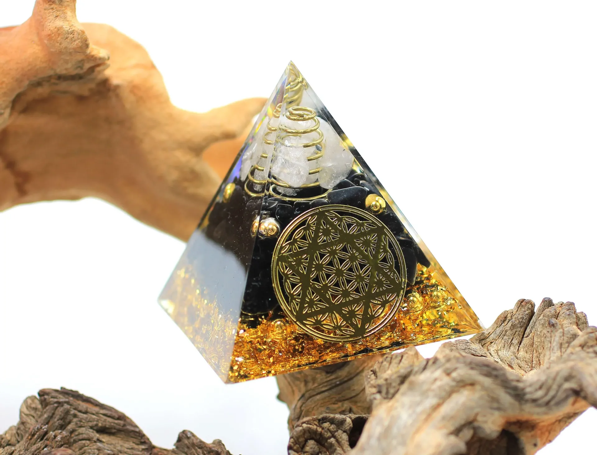 Pyramide en Orgonite Fleur de vie, Pentacle, Obsidienne noire et Cristal de roche