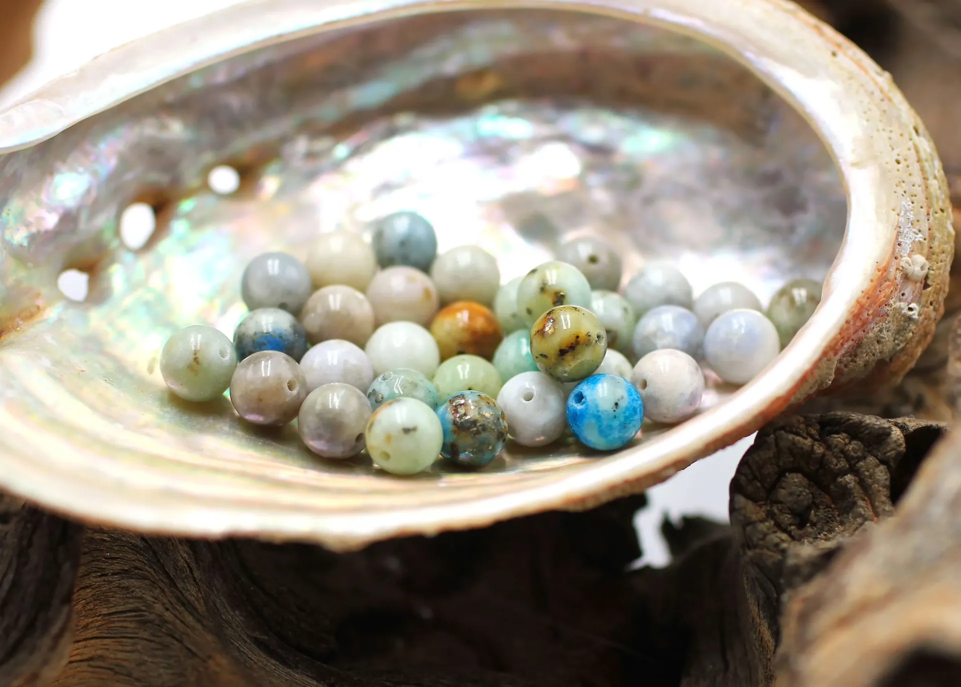 Perle 6mm en Hackmanite