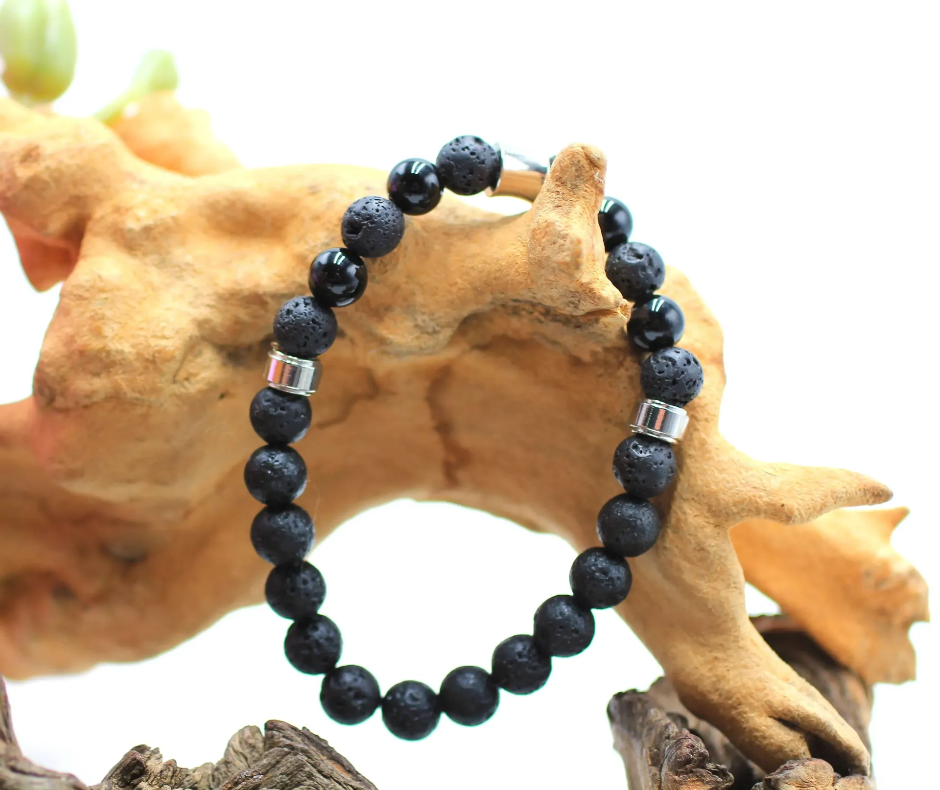 Bracelet en perles 8mm en Onyx noir et Pierre de lave
