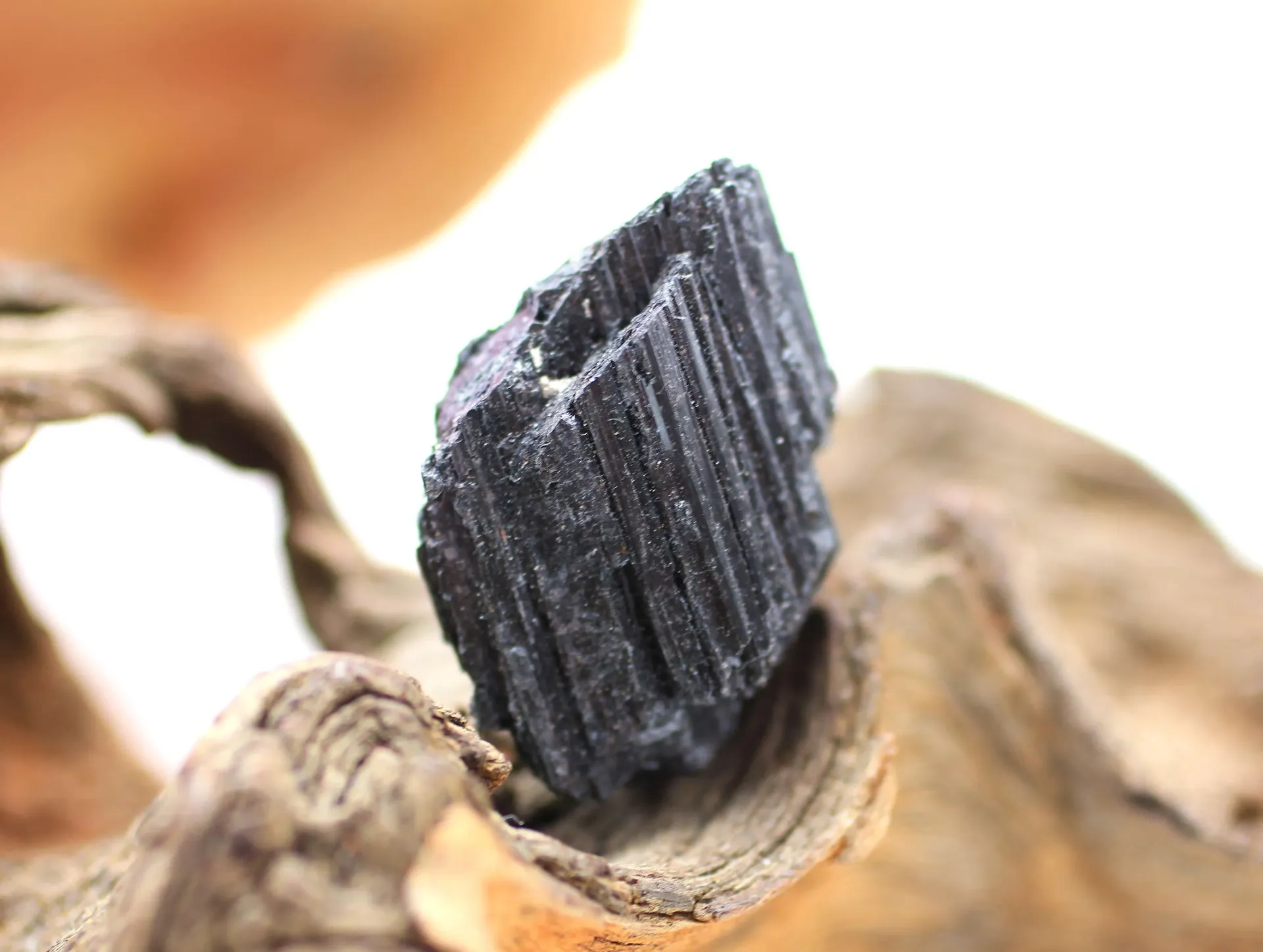 Tourmaline noire brute