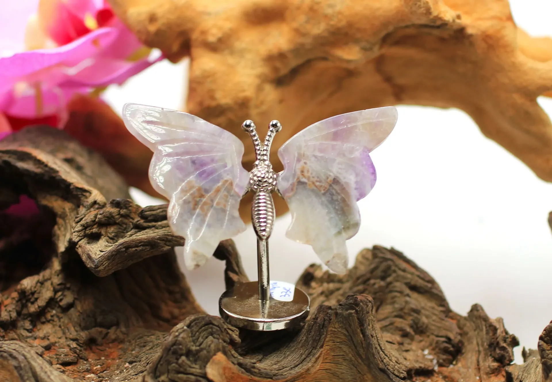 Papillon sur pied en Améthyste lavande