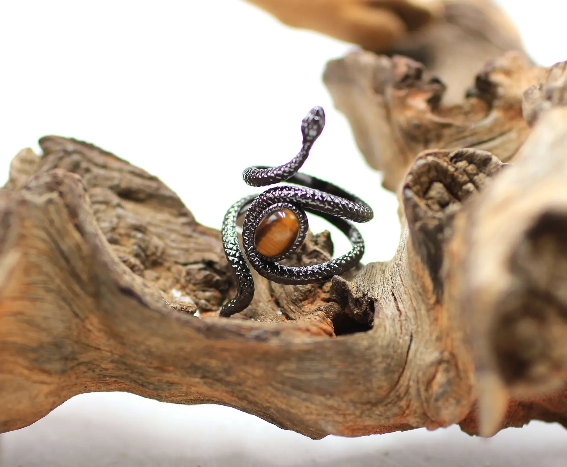 Bague réglable en Laiton Serpent et Œil de tigre