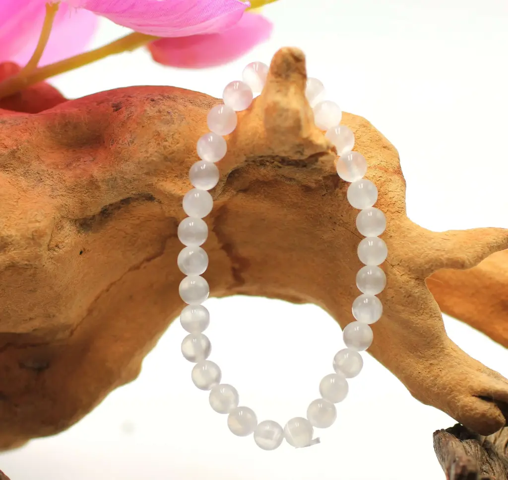 Bracelet en perles 6mm en Sélénite