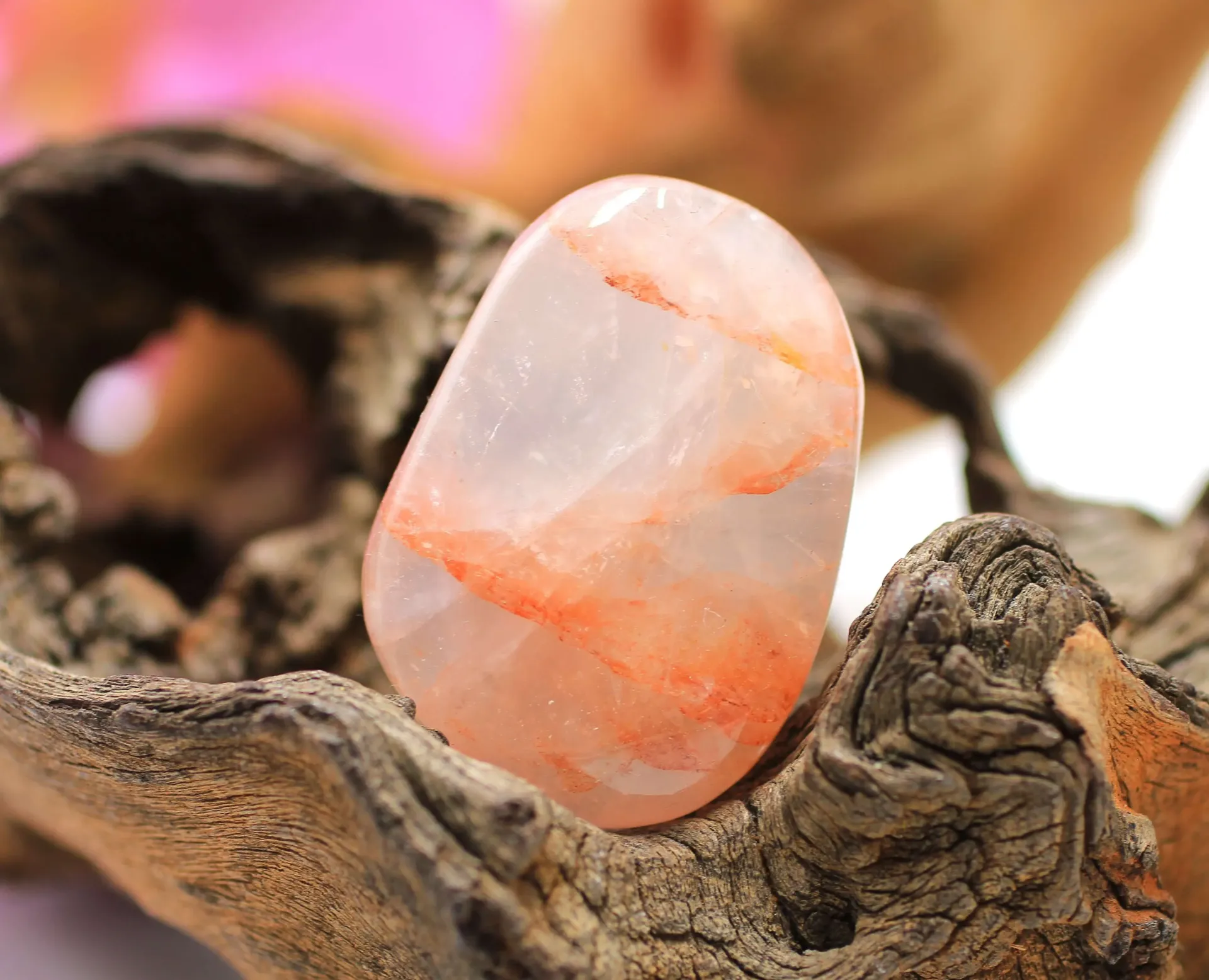 Galet plat en Quartz hématoïde