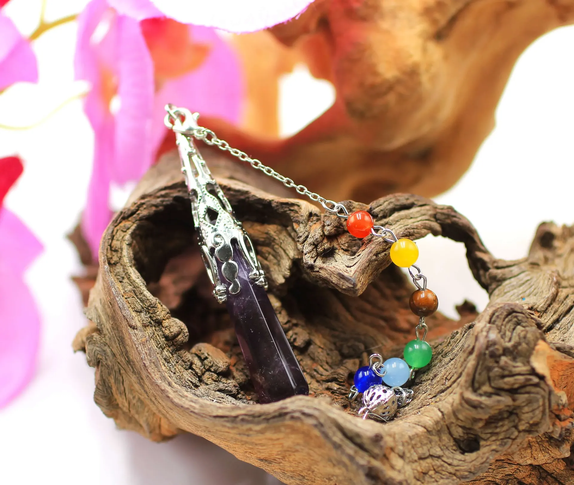 Pendule en Améthyste et chaine 7 chakras