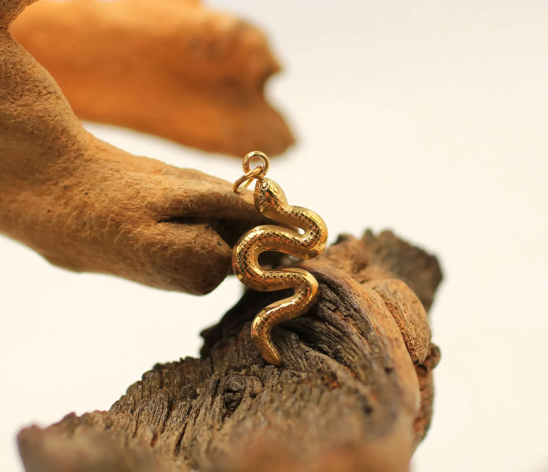Pendentif Serpent en Acier plaqué Or 14K
