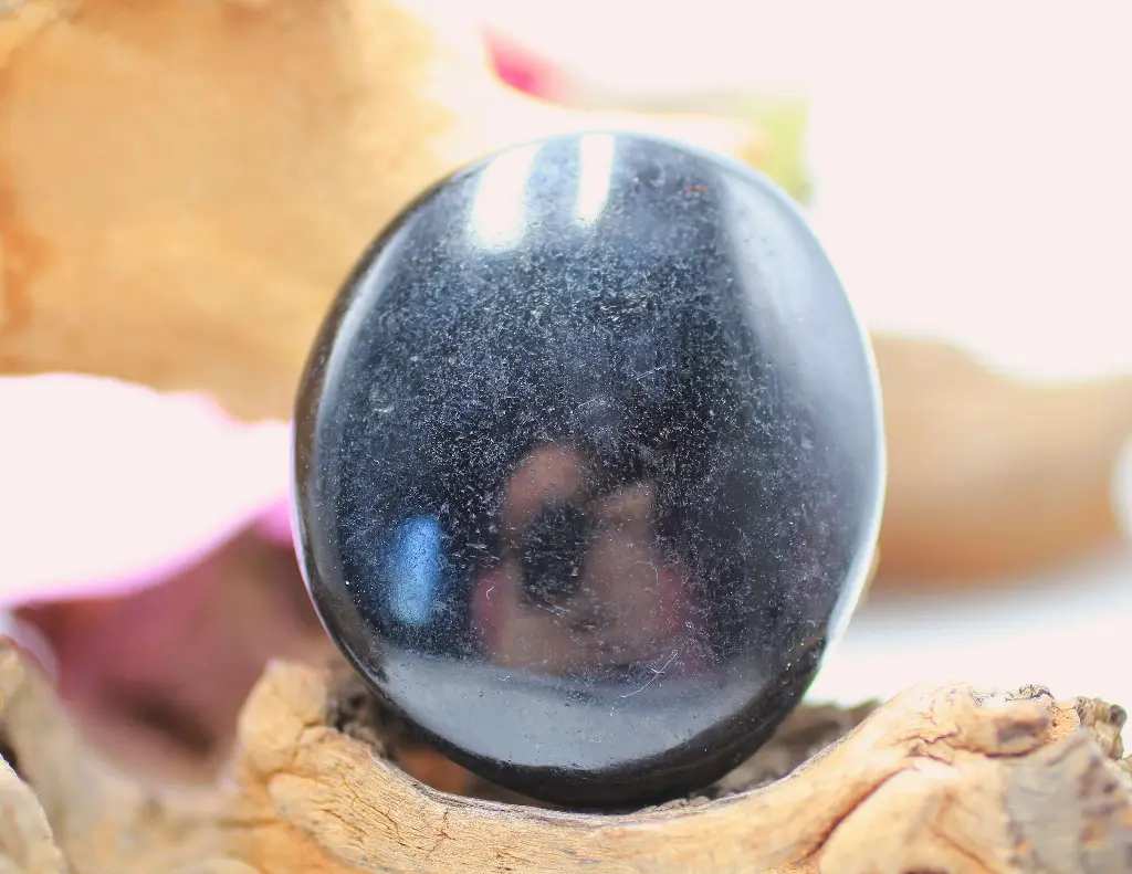 Galet en Tourmaline noire