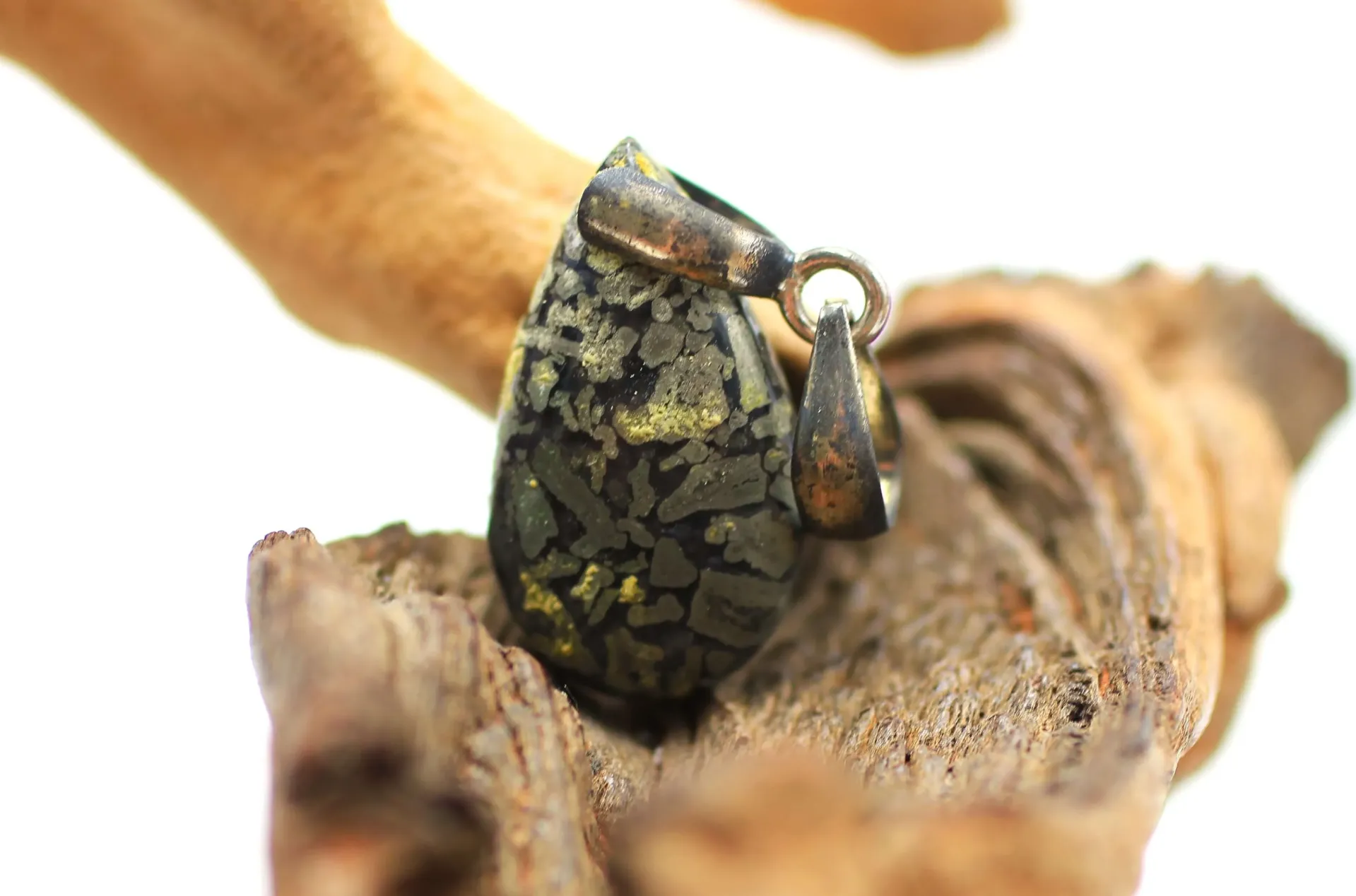 Pendentif goutte en Marcassite