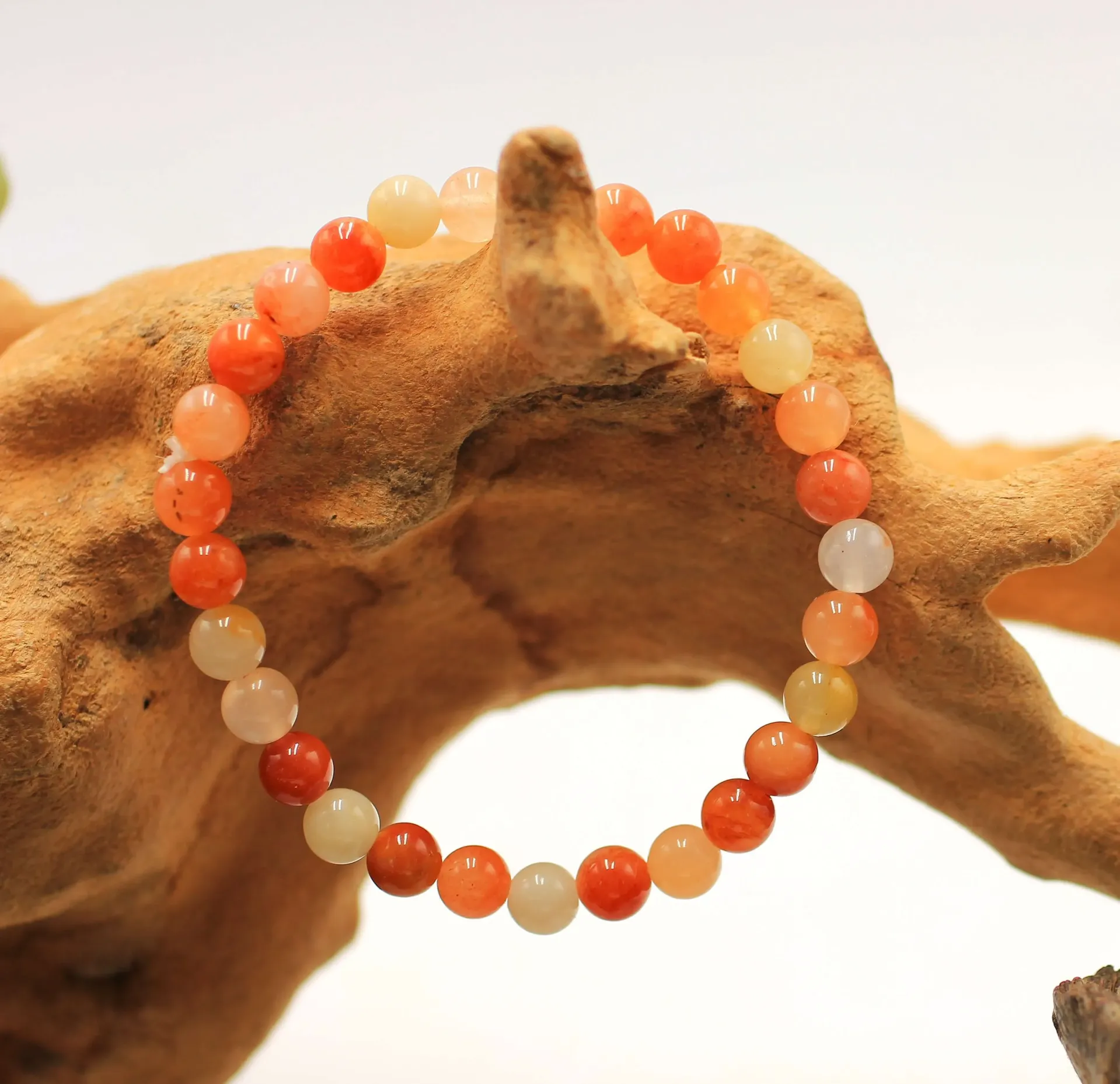 Bracelet en perles 6mm en Calcédoine orange