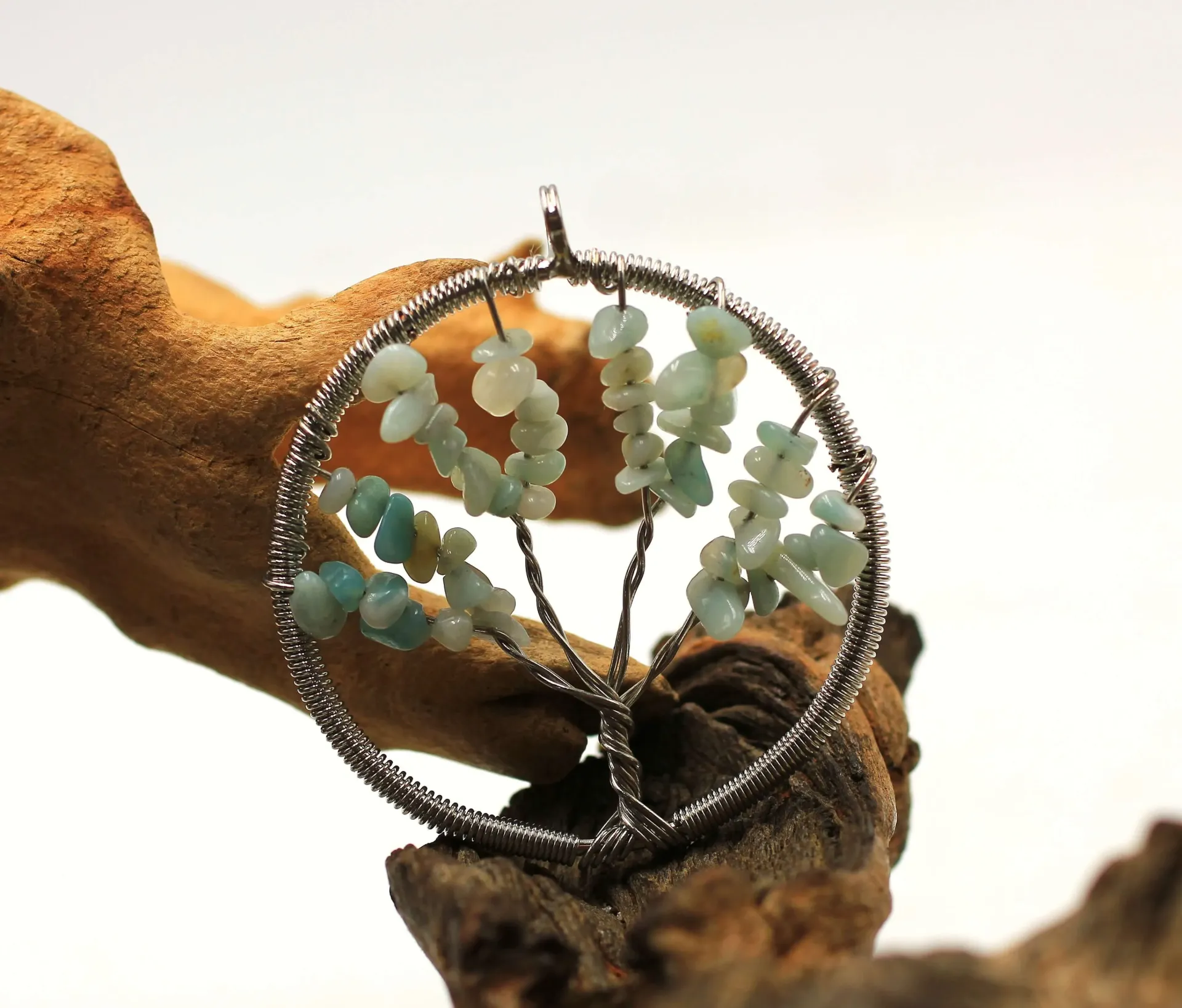 Pendentif rond Arbre de vie tressé et chips d'Amazonite