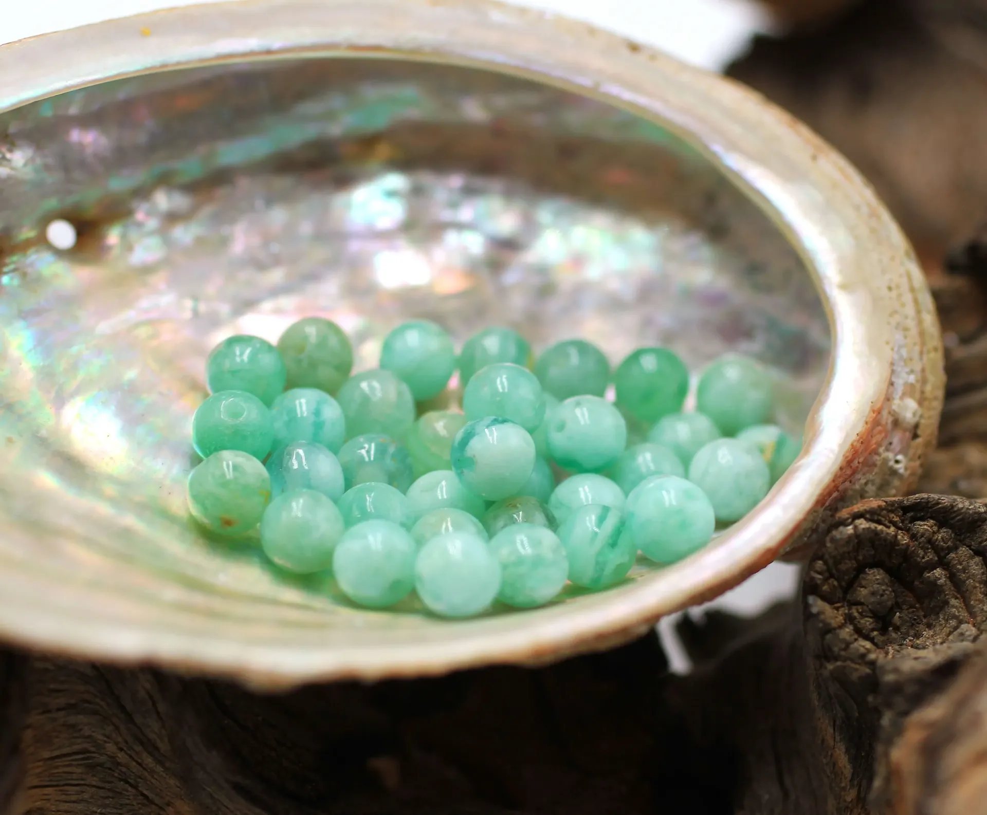 Perle 6mm en Calcédoine verte