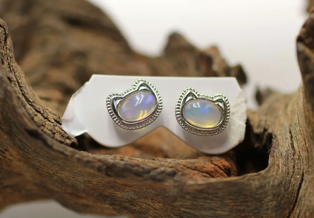 Boucles d'oreille en Argent 925 et Opale noble blanche Welo