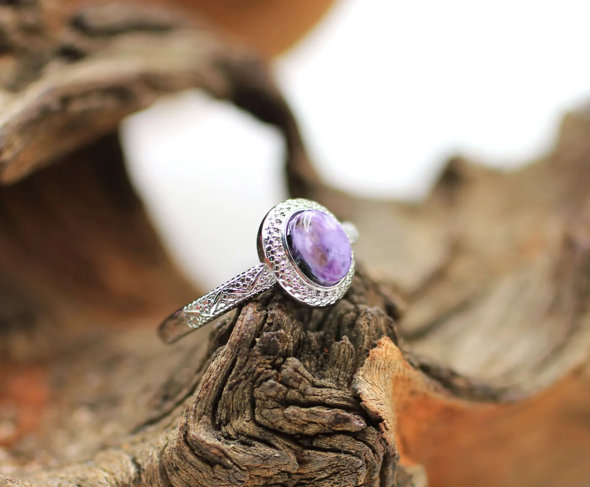 Bague réglable en Laiton et en Charoïte