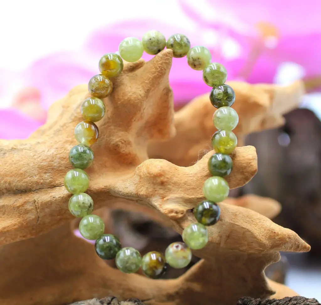 Bracelet en perles 8mm en Tsavorite