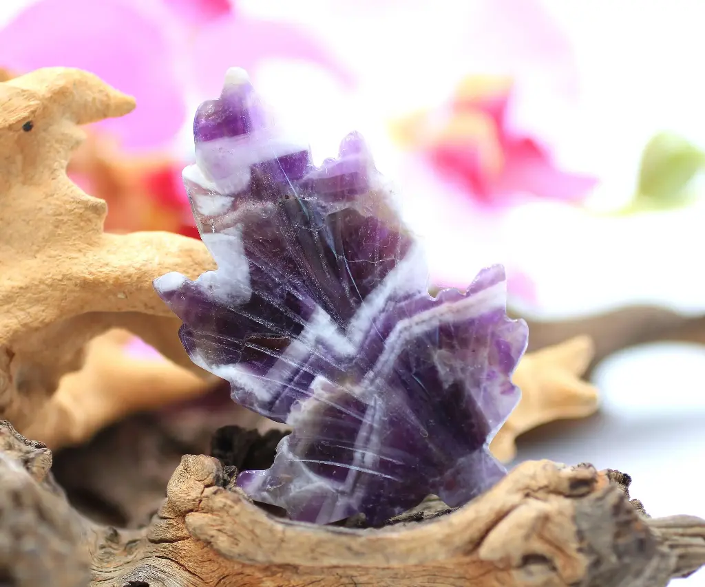 Feuille en Améthyste chevron