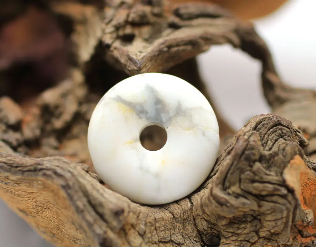 Pendentif donut en Howlite