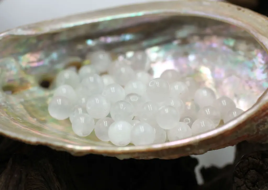 Perle 6mm en Sélénite