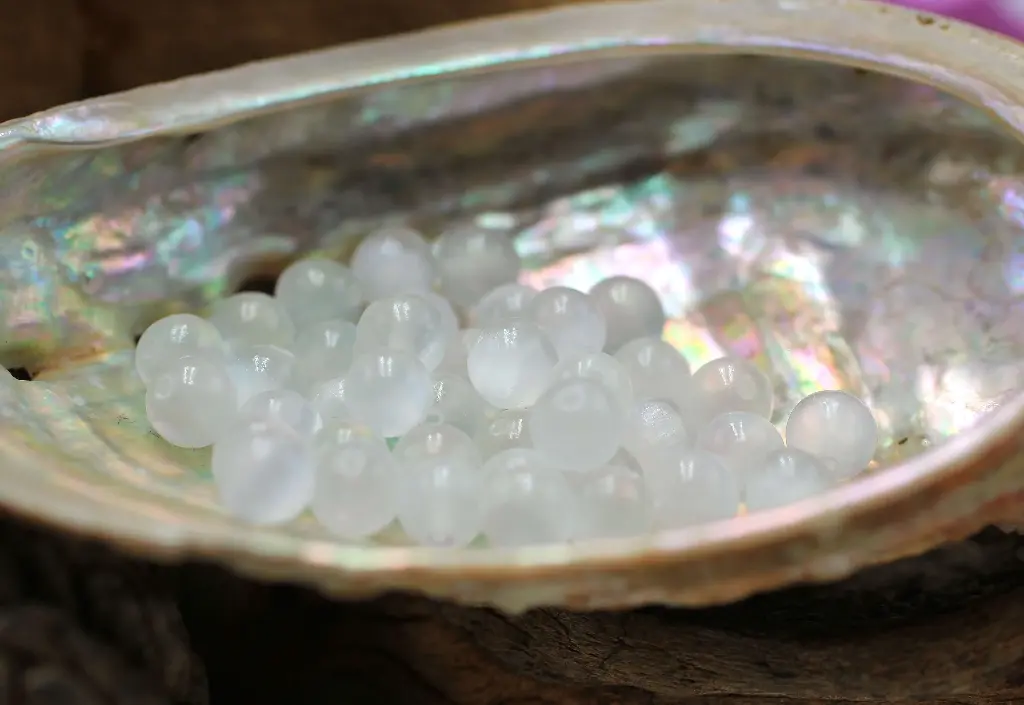 Perle 6mm en Sélénite