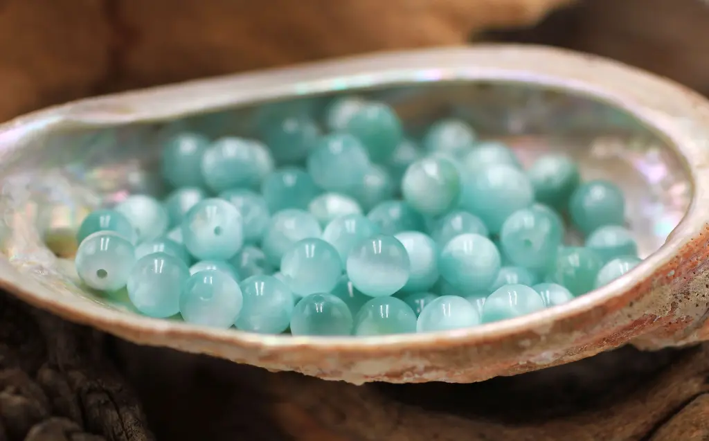 Fil de perles 8mm en Garniérite