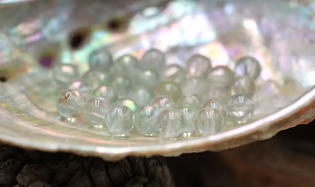 Perle 6mm en Topaze bleue