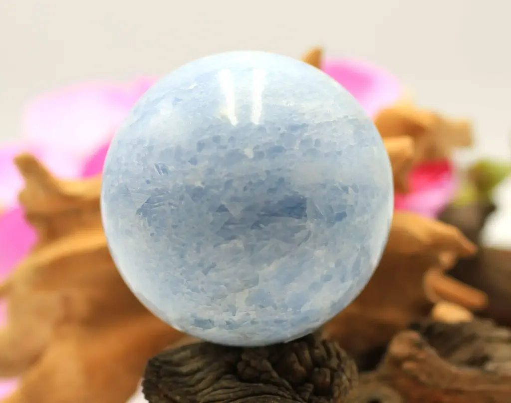 Sphère en Calcite bleue