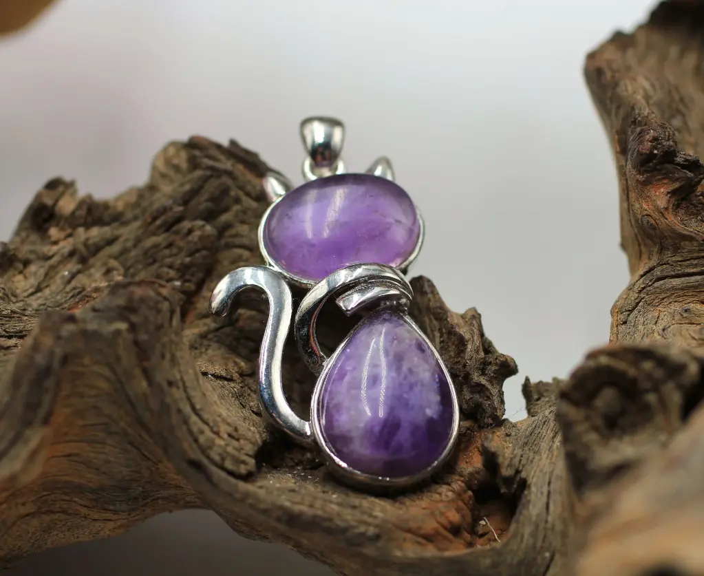 Pendentif chat en Améthyste