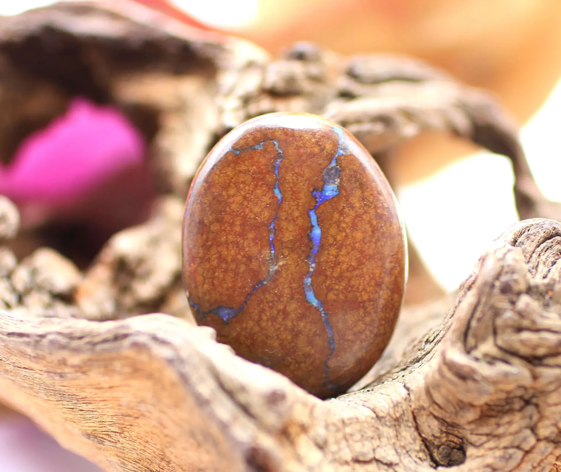 Cabochon en Opale boulder