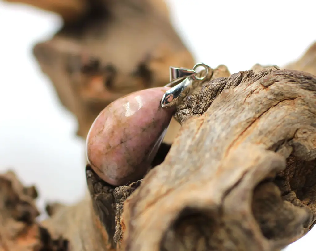 Pendentif en Rhodonite