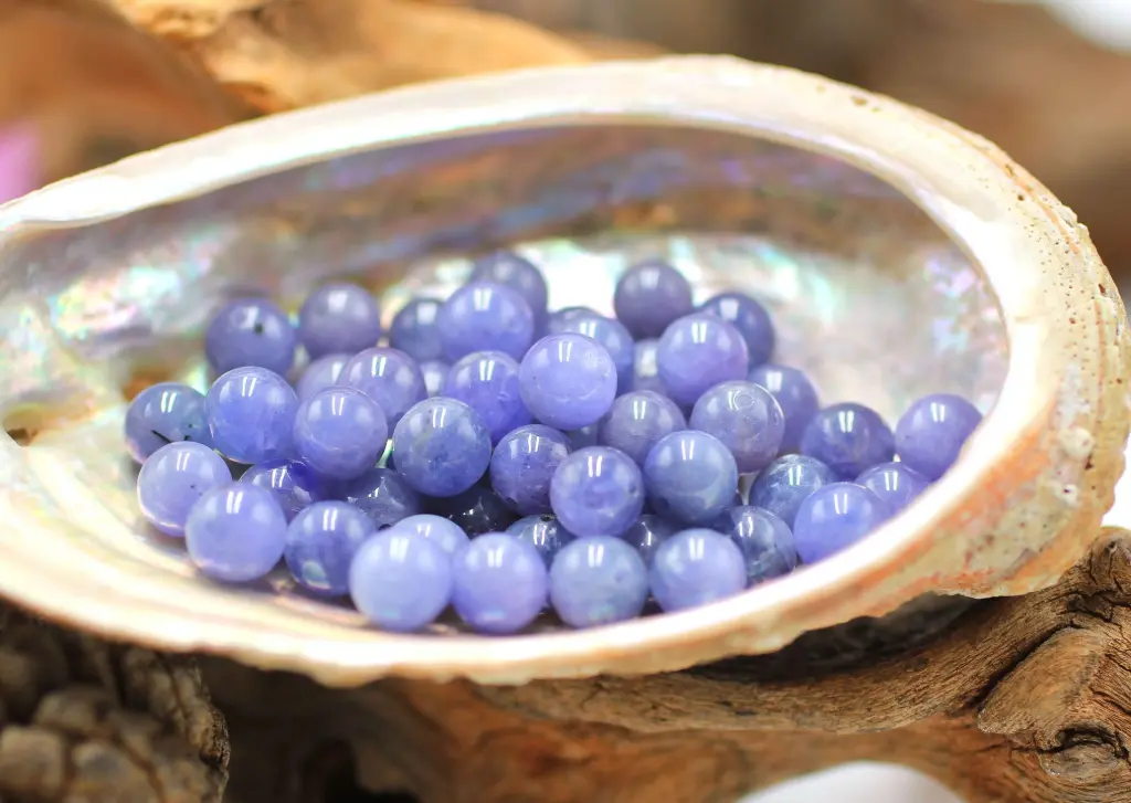 Perle 7mm en Tanzanite bleue