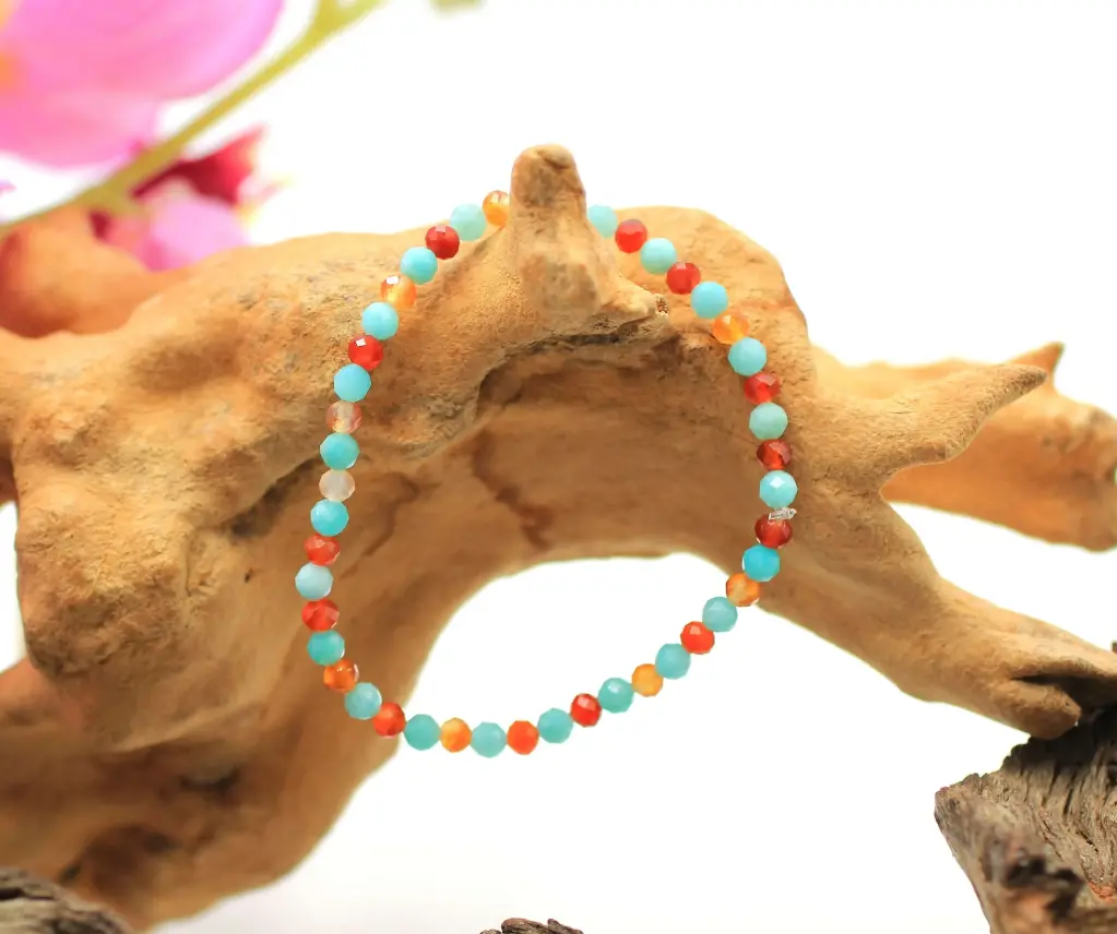 Bracelet en perles 4mm facettées en Amazonite et Cornaline