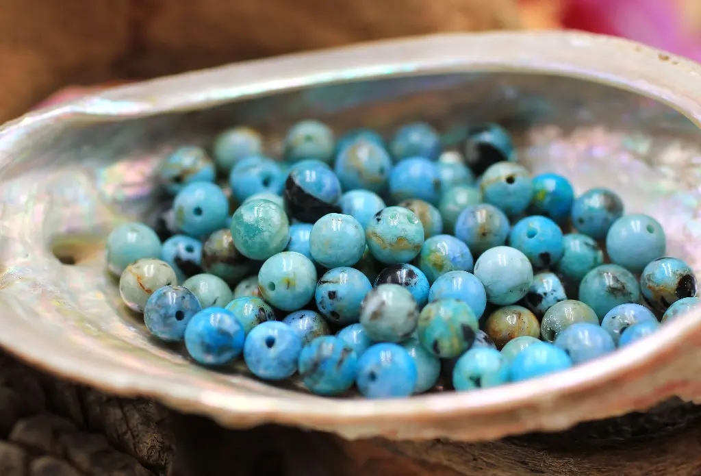 Perle 6mm en Opale bleue