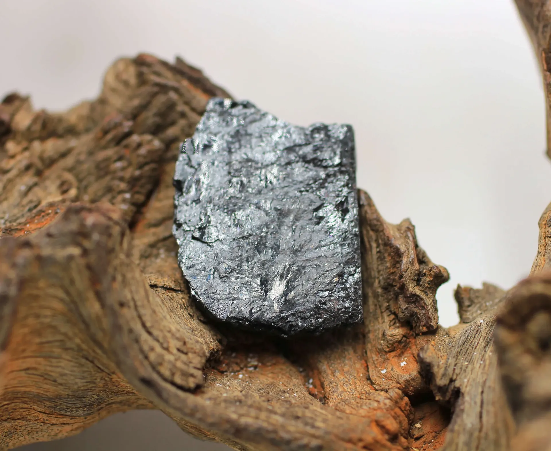 Tourmaline noire brute