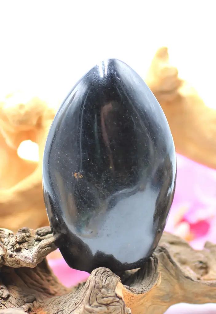 Rocher en Tourmaline noire