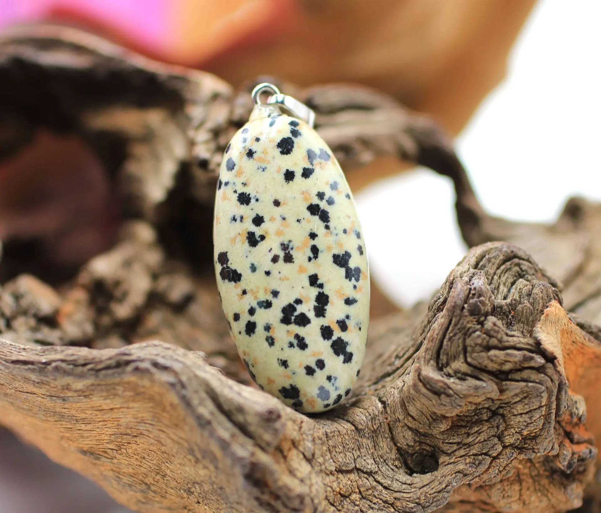 Pendentif ovale en Jaspe dalmatien