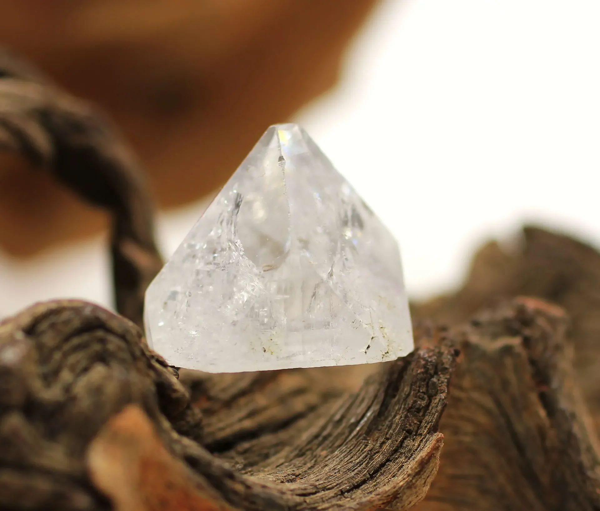 Pointe en Apophyllite