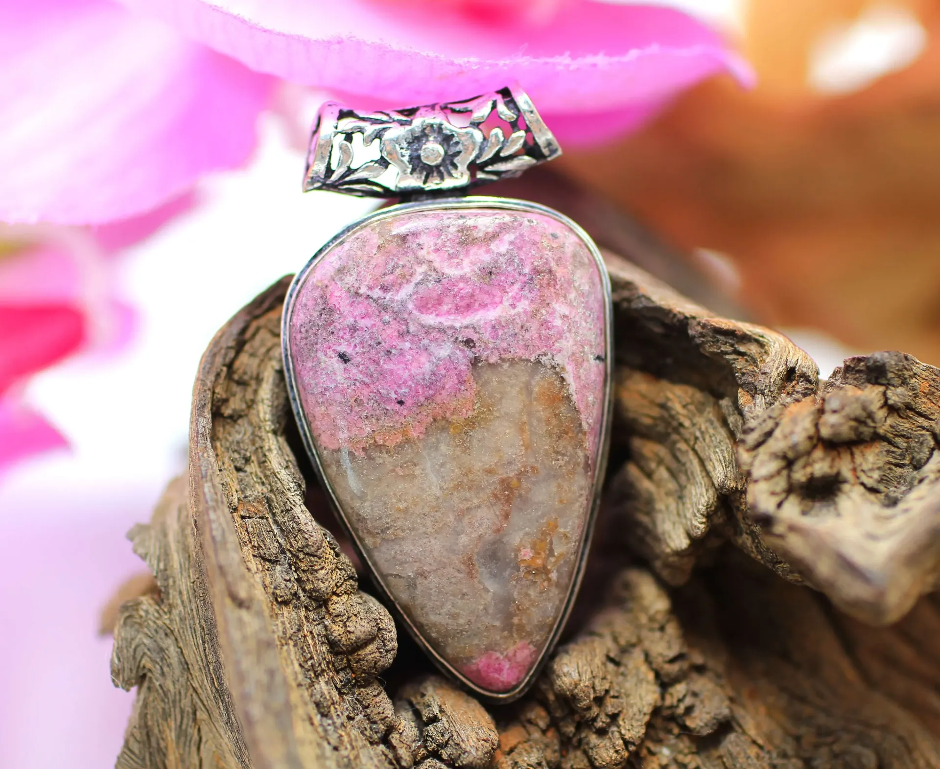 Pendentif en plaqué Argent et Rhodonite rose