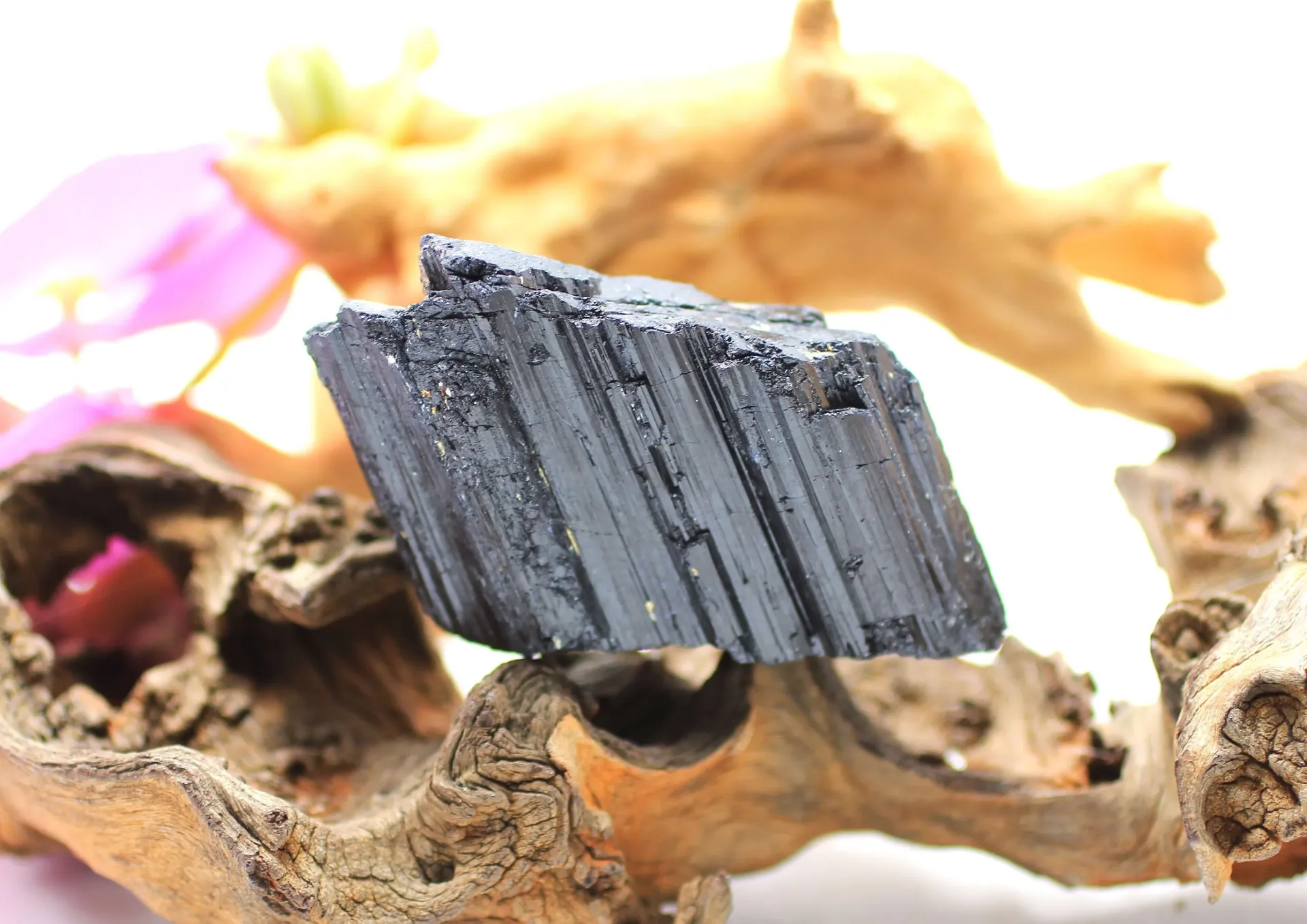 Tourmaline noire brute