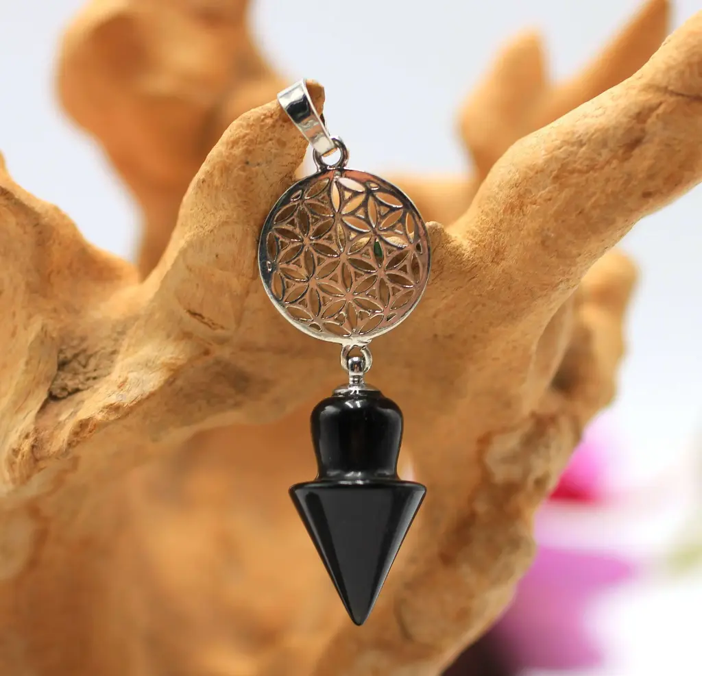 Pendentif pointe en Obsidienne noire et Fleur de vie