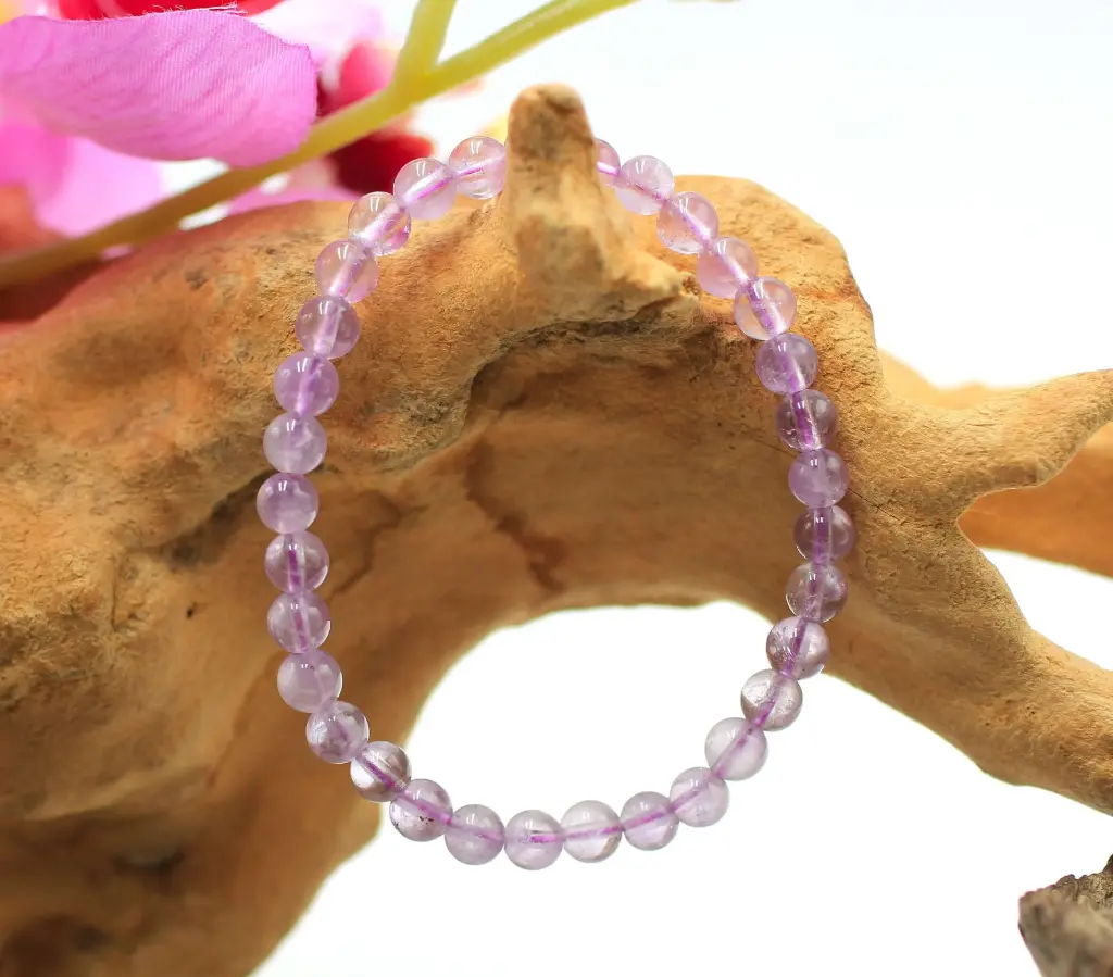 Bracelet en perles 6mm en Améthyste lavande