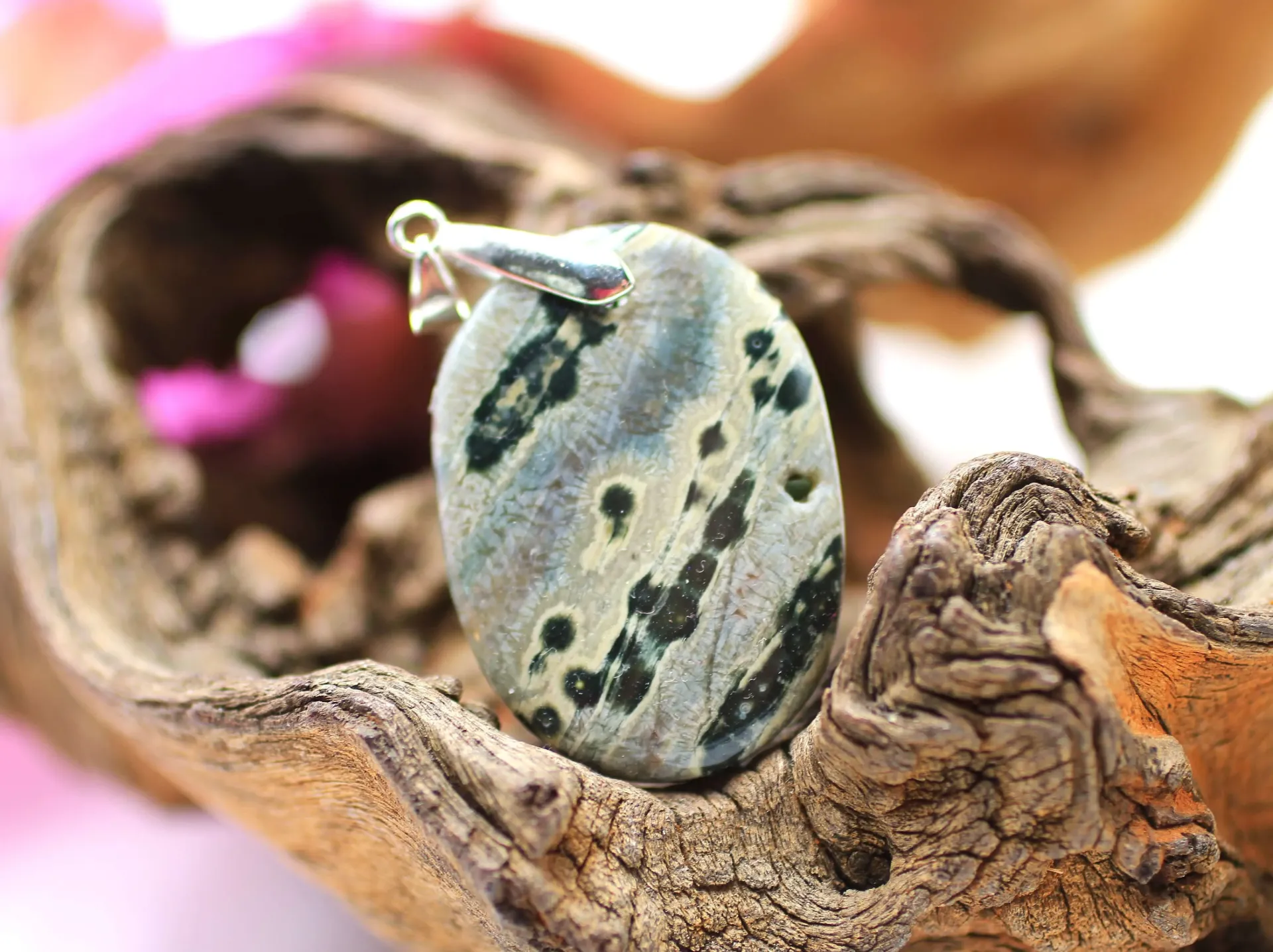 Pendentif ovale en Jaspe océan